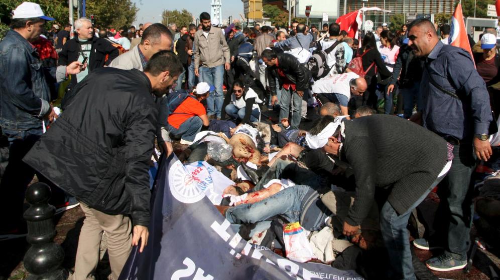 95 muertos y más de 250 heridos es el saldo del ataque terrorista perpetrado este sábado en Turquía.
