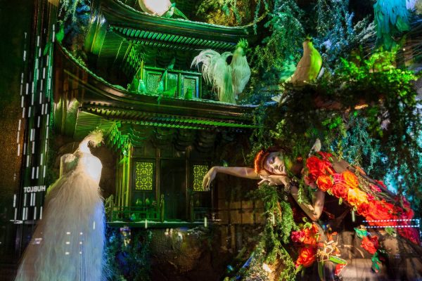 bergdorfgoodmanholidaywindows_christopherpostlewaite_061_1500_1000_70_c1