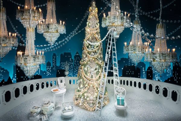 tiffanys_rzehavi_holiday_windows_tiffany_2016-2-of-15_1500_1000_70_c1