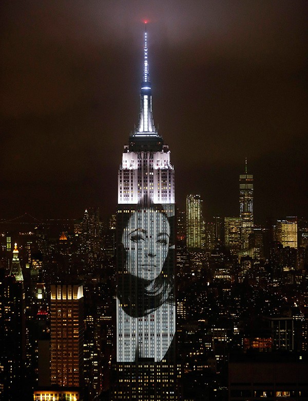 harpersbazaar-empire-state-1.jpg.imgw.1280.1280