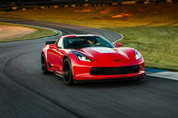2017-Chevrolet-Corvette-Grand-Sport-front-in-motion-01