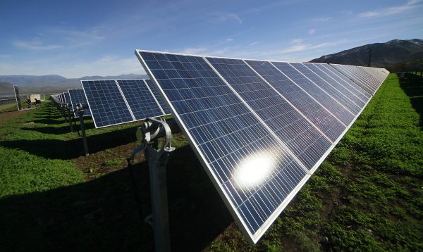 Inauguran planta fotovoltaica mas grande de la Región Metropolitana