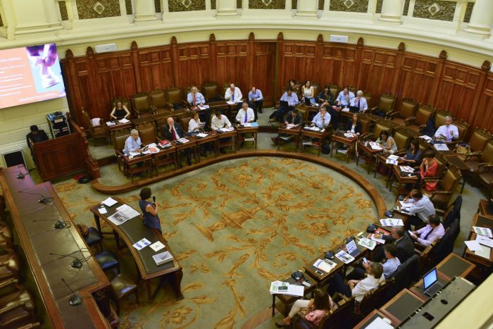 "Nos estamos preparando para trabajar por Chile y tu familia. Junto a nuestro Gabinete ya iniciamos extensas jornadas de trabajo para entregar lo mejor de nosotros a cada chileno y chilena. Gracias por confiarnos este hermoso y exigente desafío", escribió Piñera el 26 e enero.