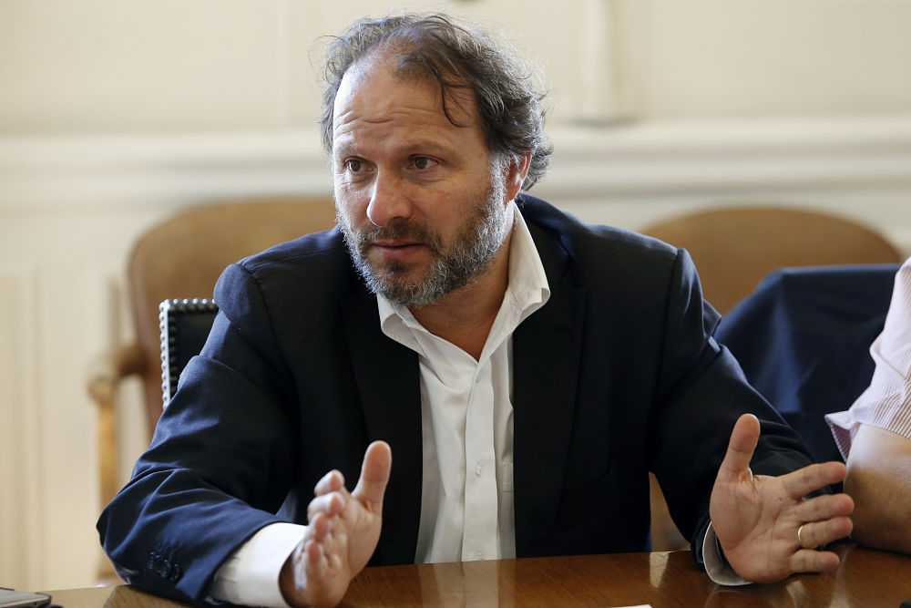 Alfonso de Urresti en senado