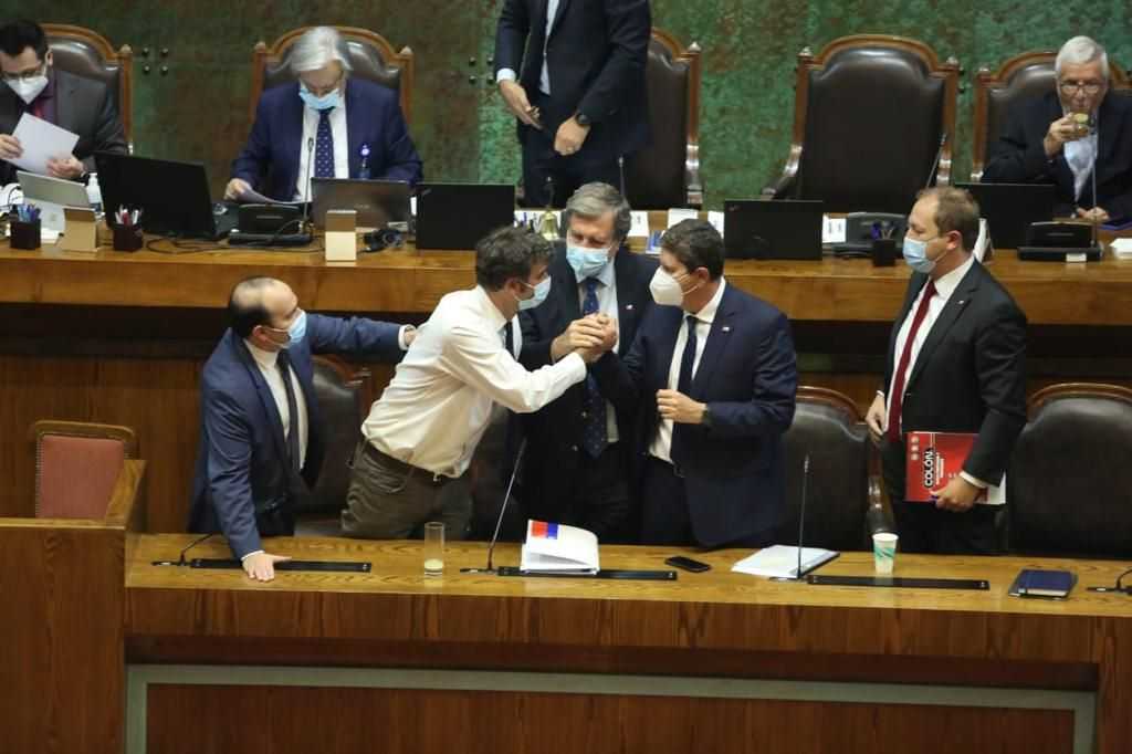 Gob celebra Aprobacion proyecto x unanimidad elimacion exenciones tributarias para PGU