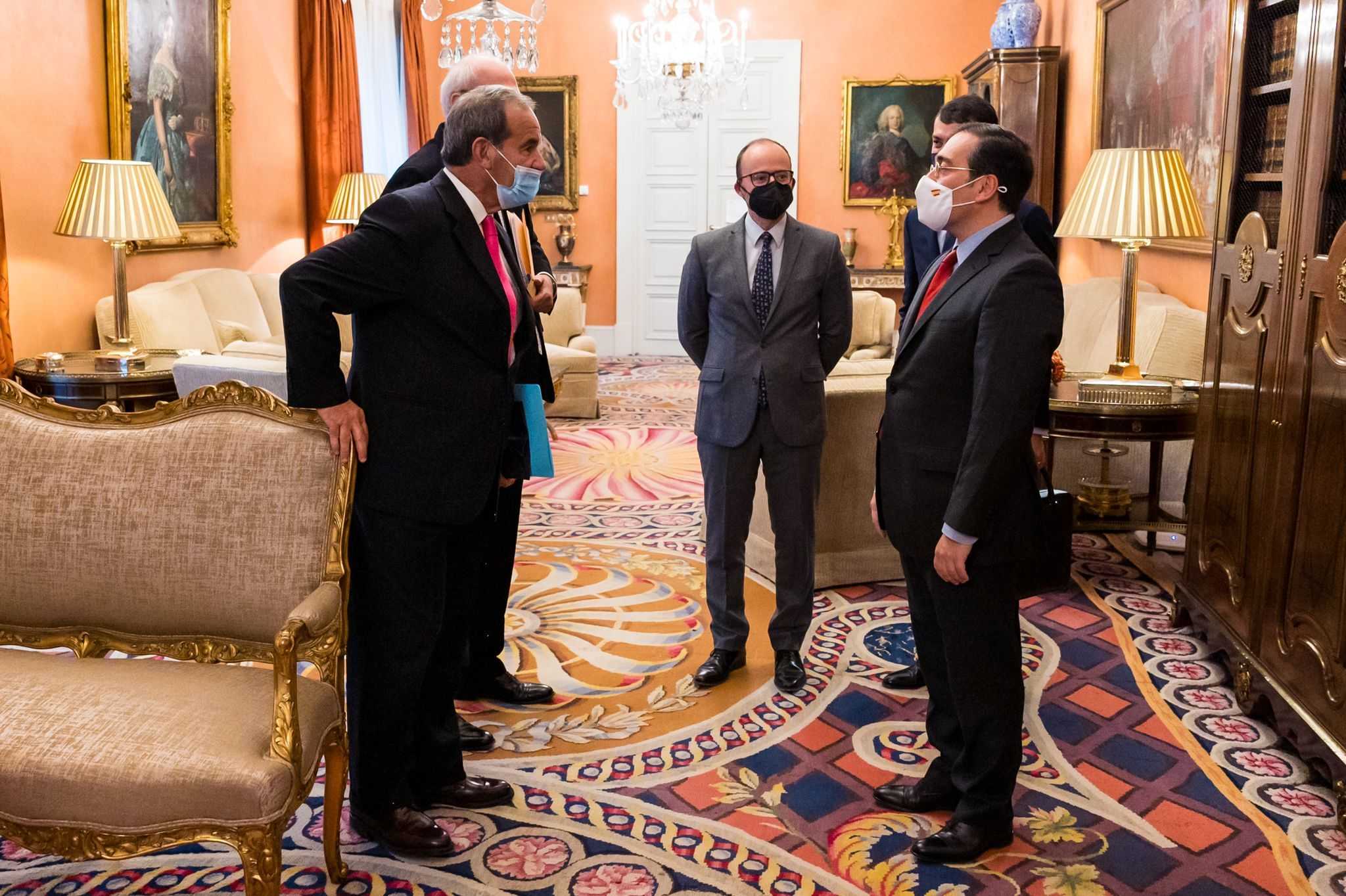 Allamand en España