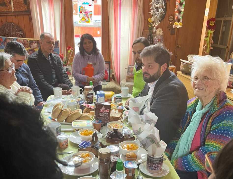 Visita Boric La Legua 13-07-22