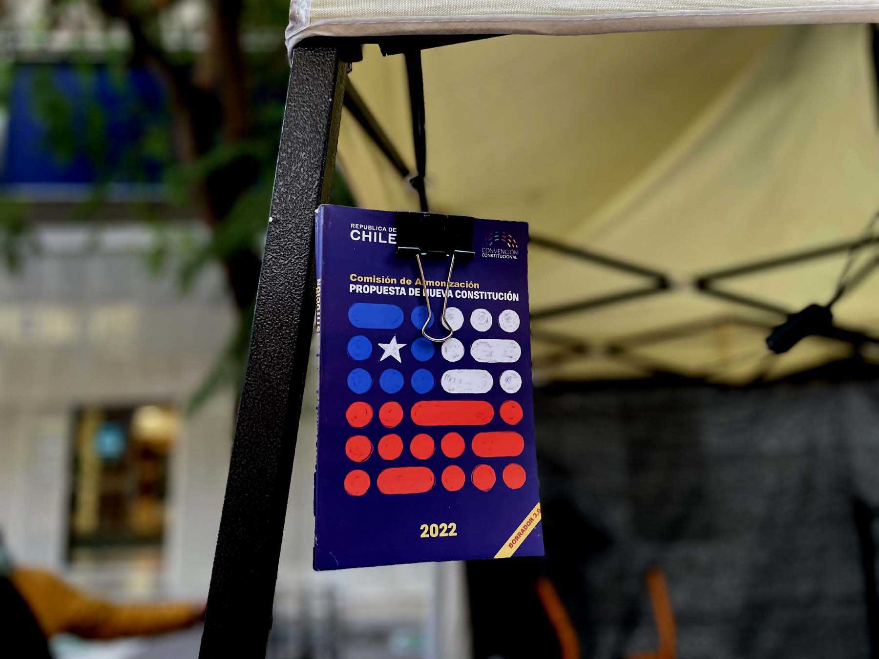 constittucioncolgada