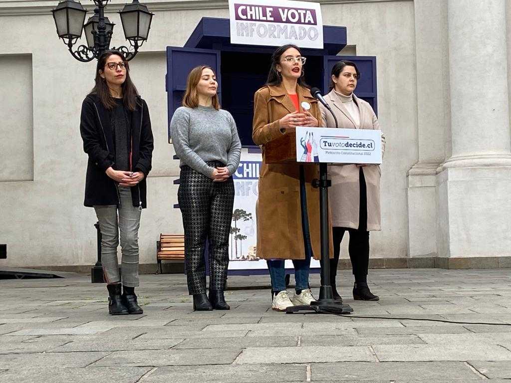 Camila Vallejo La Moneda 31-08-22