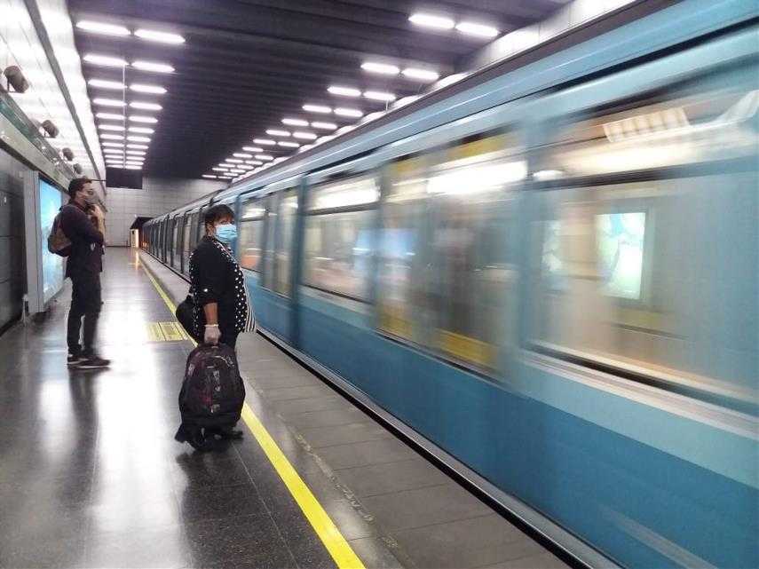 metro27eccee1bc1e4572a8ad01c568333d6b