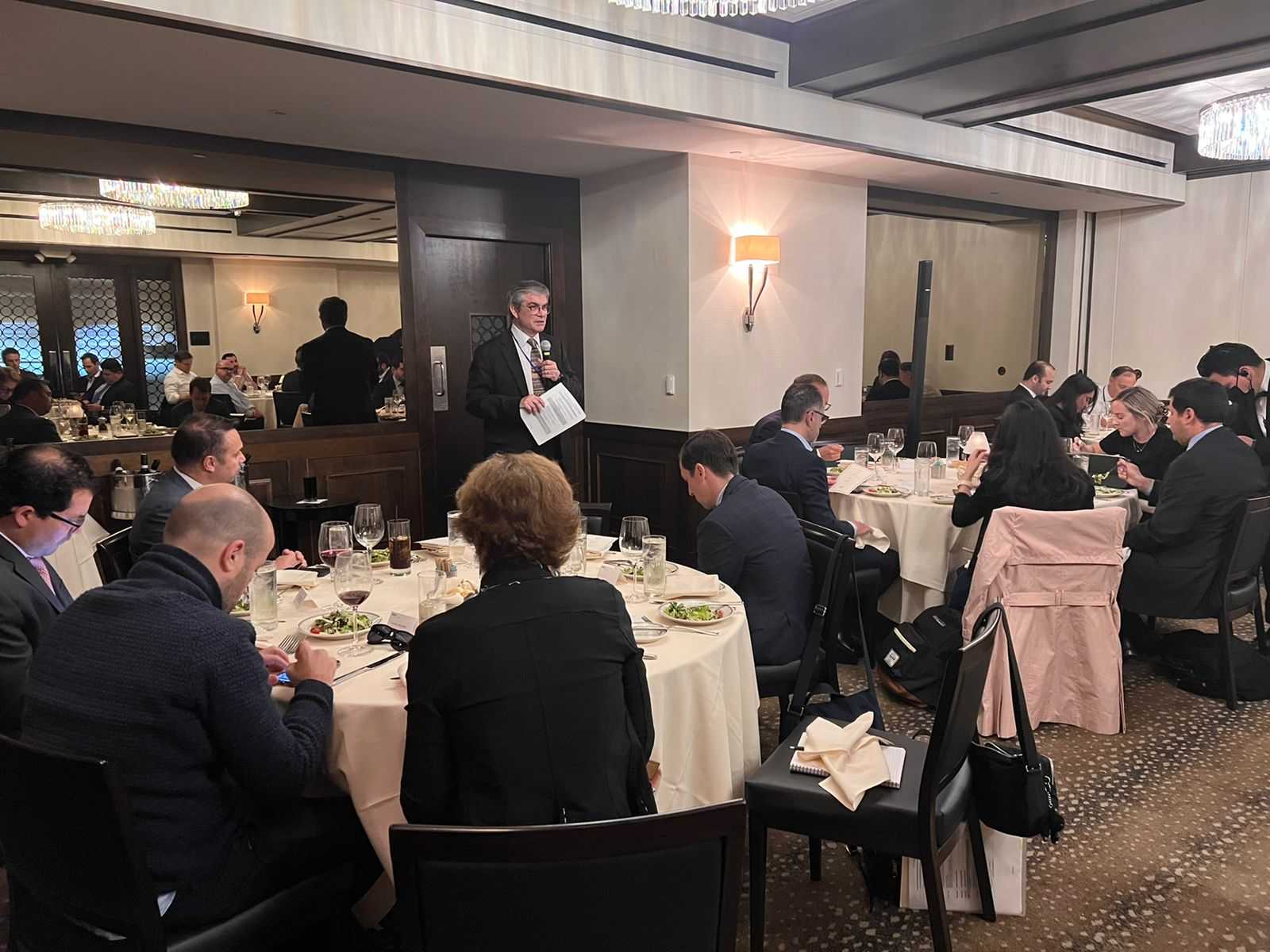 Ministro en Washington 14.10