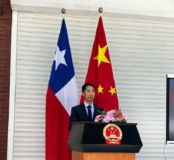 embajador 70añosinstitutochilenochino25 octubre