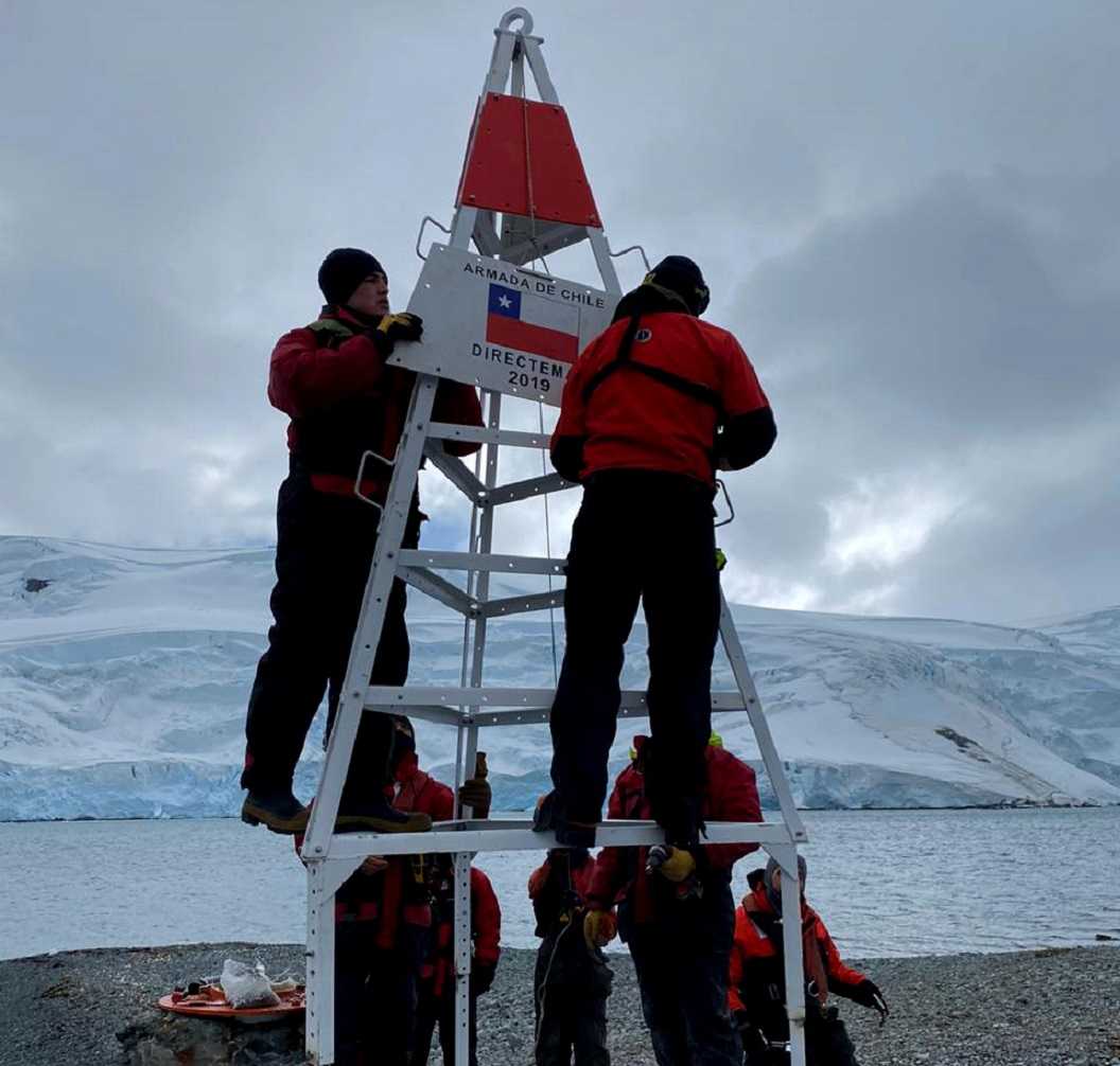 ARMADAMANTENCIONFAROS2portada