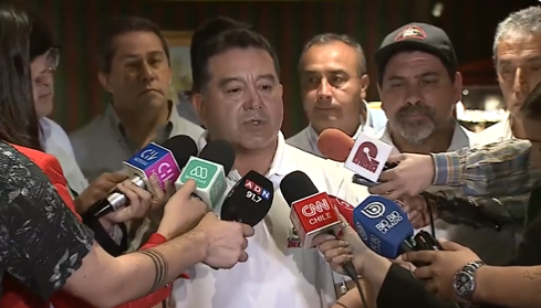 Opera Captura de pantalla_2022-11-26_212930_twitter.com