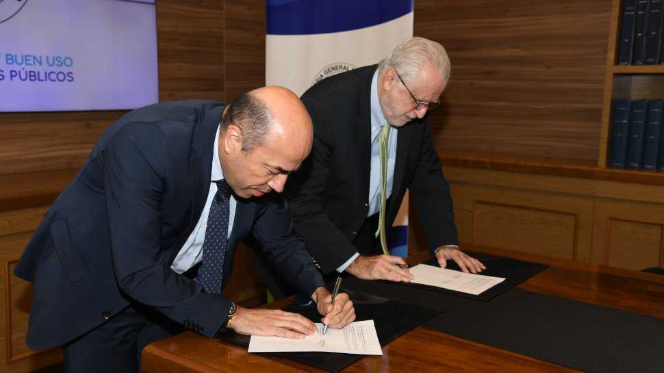 El_contralor_y_el_presidente_del_directorio_de