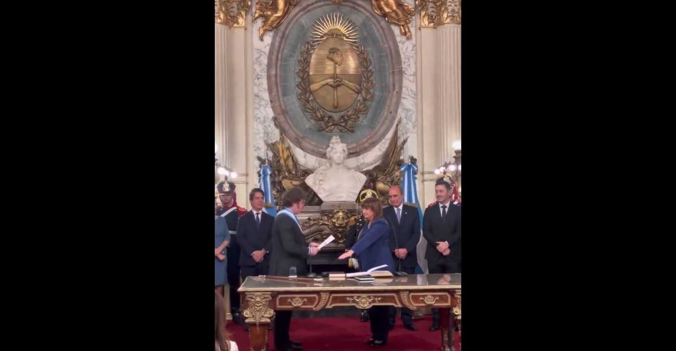 BULRICHJURACOMO MINISTRA