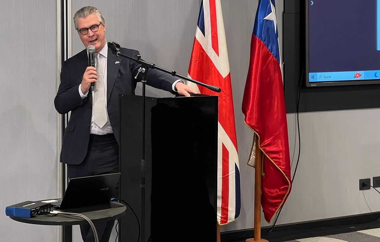 MINISTRO DE ENERGIA BRIATANICO 13DIC23