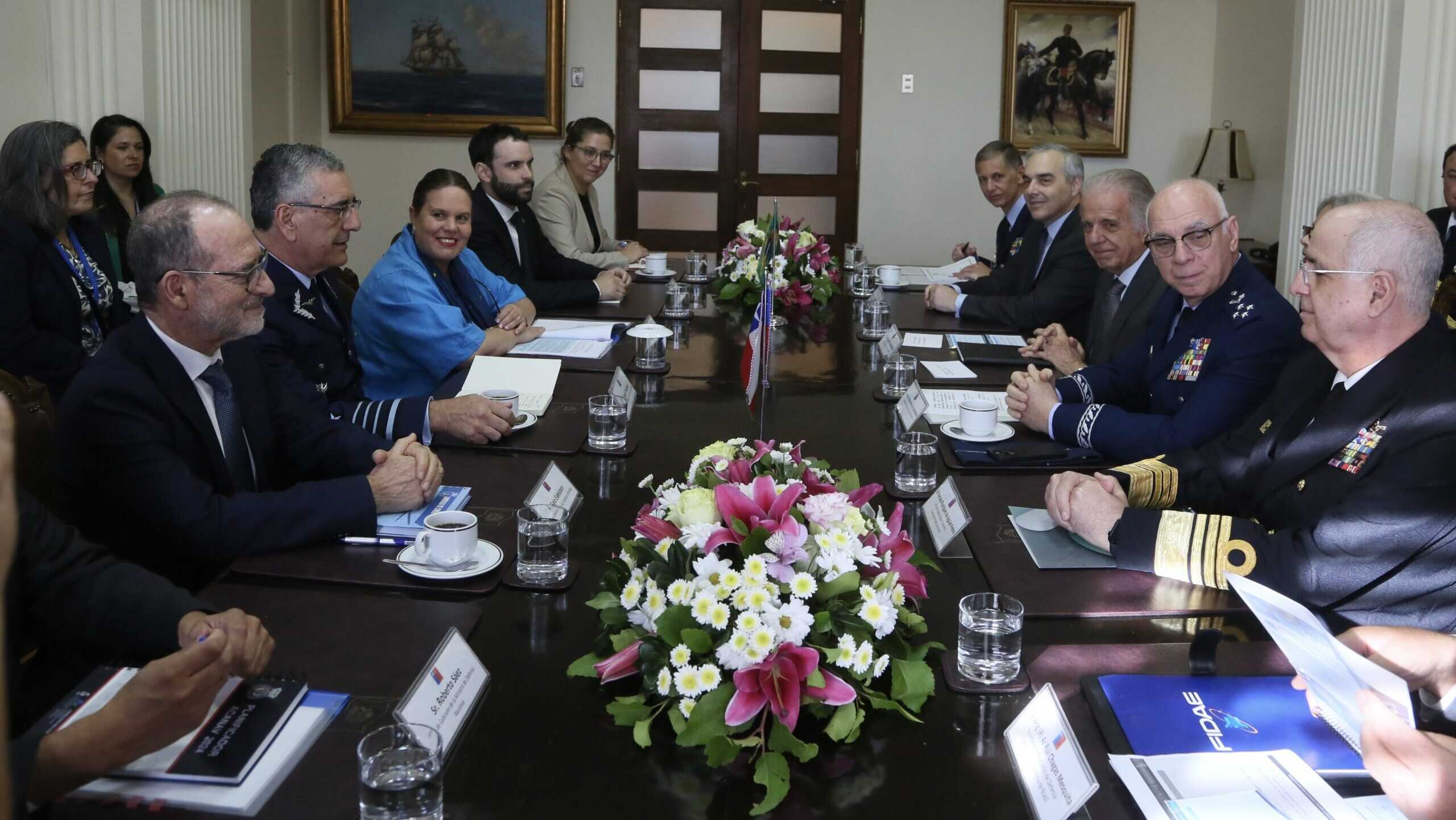 Reunión MinDef Chile-Brasil