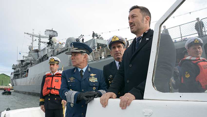 Ministro de defensa argentin Luis Petri Día de la Armada Argentina 17-05-2024