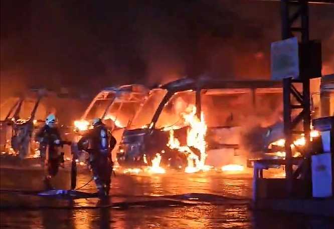 Incendio garita Valparaíso 02-08-2024