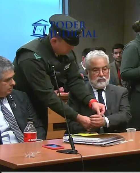 Luis Hermosilla esposado