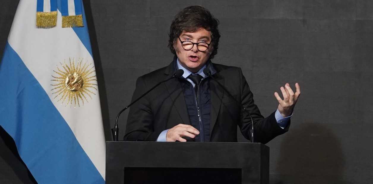 Milei Cena FFAA Argentina