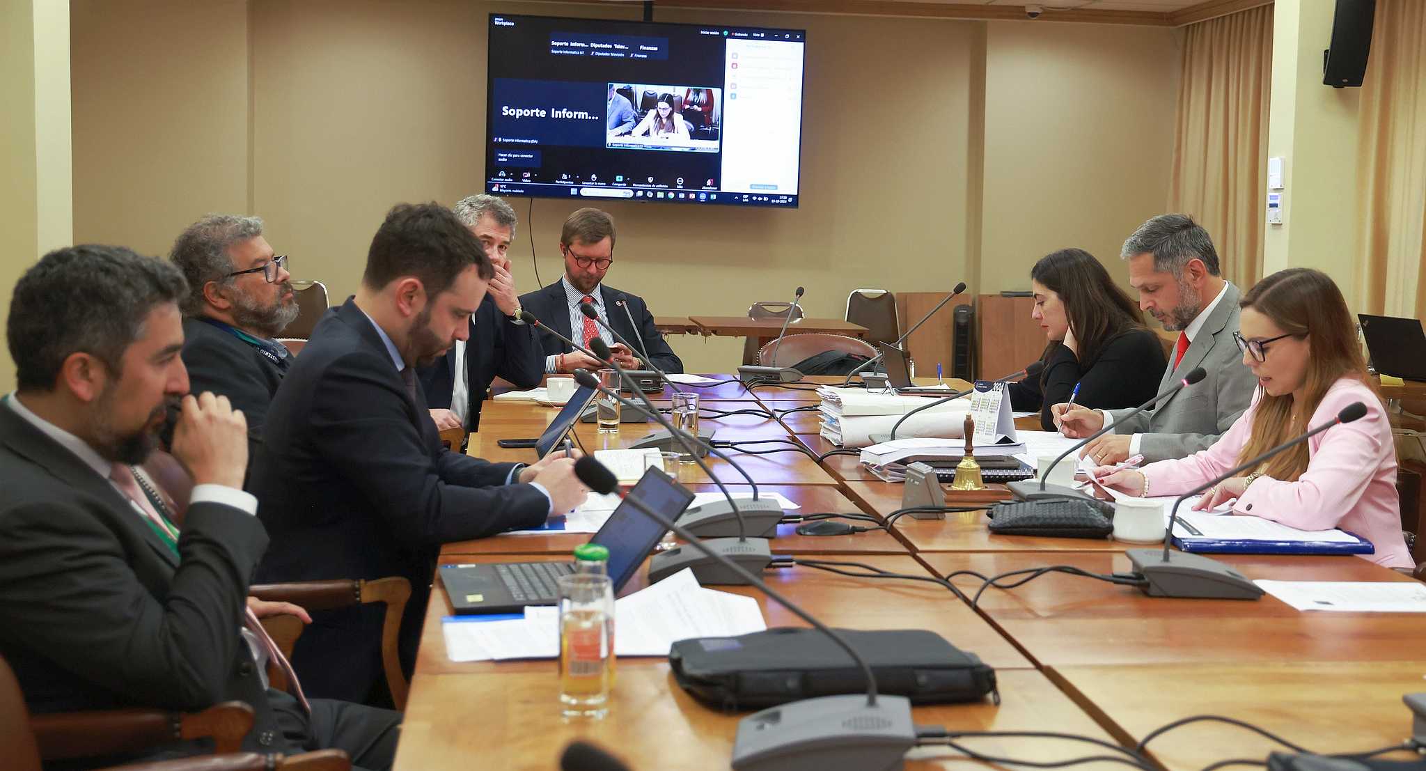 Sesión Comisión de Defensa Cámara de Diputados 15-10-2024