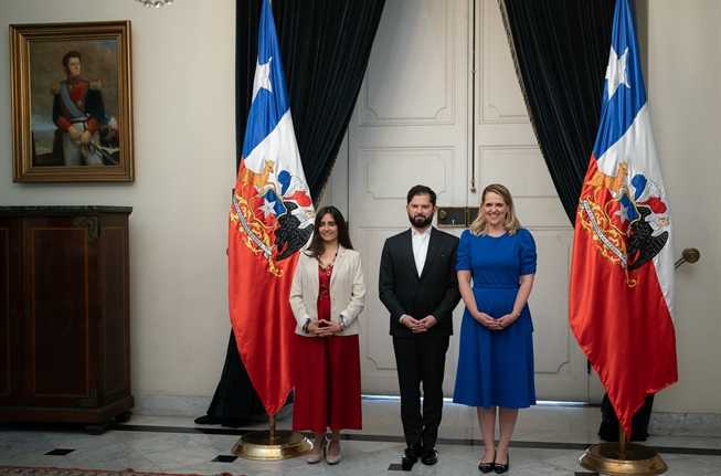 3 Embajadora de Canadá