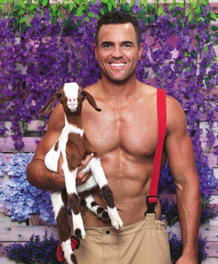 LINCOLN - Australian Firefighters MIXED ANIMAL Calendar 2025 14