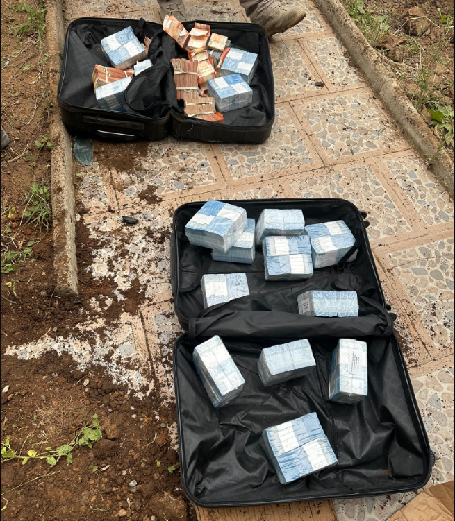 Opera Captura de pantalla_2024-12-27_130620_x.com