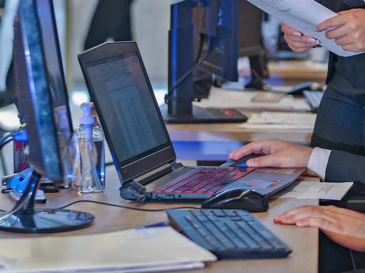 Opera Captura de pantalla_2025-01-02_114339_x.com