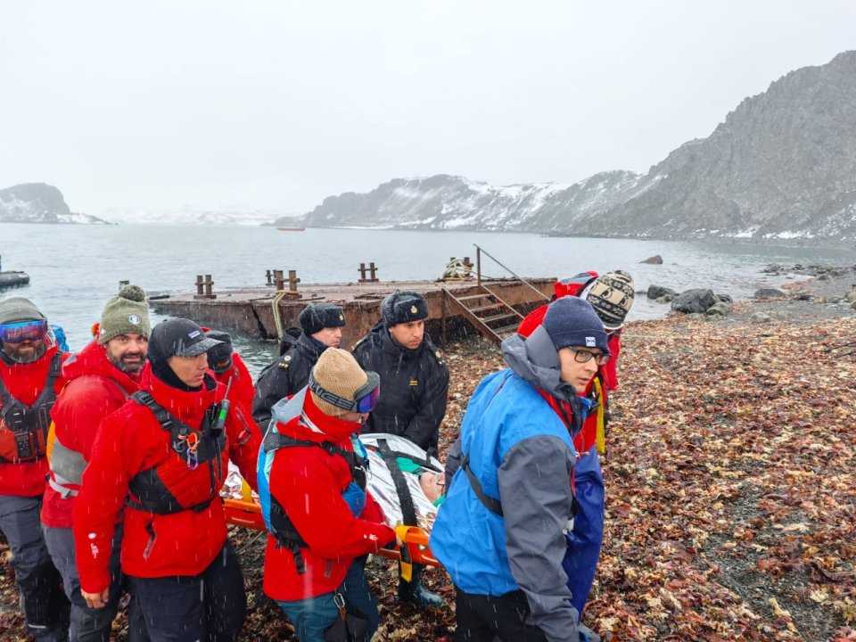 Autoridad_Martima_de_la_Antartica_Chilena_coordino