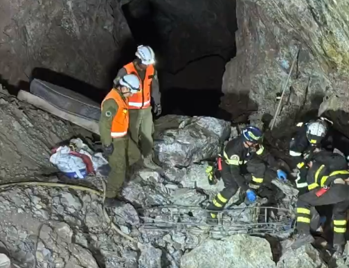 Opera Captura de pantalla_2025-02-28_133641_x.com