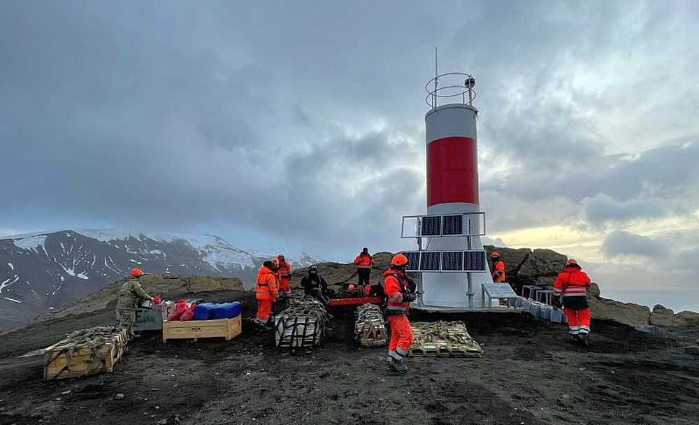 Faro Piloto Pardo isla Decepcion 21-03-2025