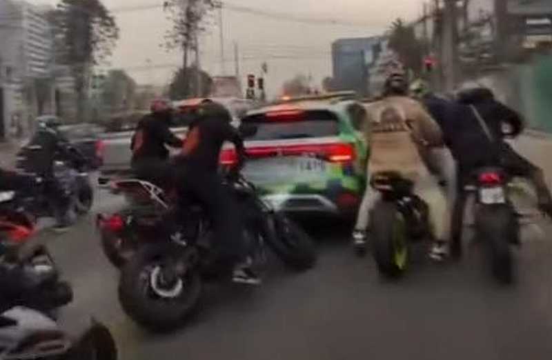 Incidente motociclistas guardia municipal La Reina 16-05-2025