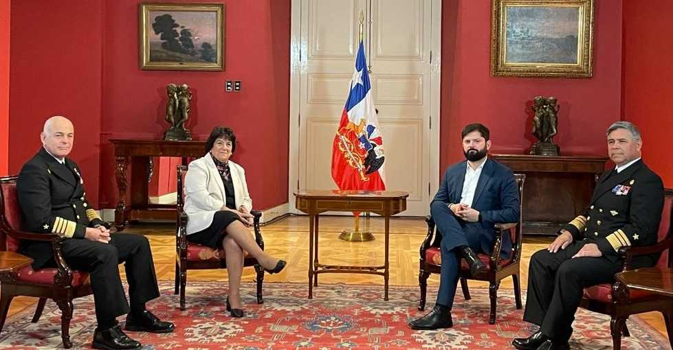 Reunion nuevo CJ Armada con Pdte Boric y ministra Delpiano