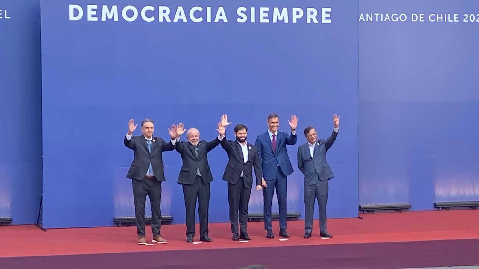 Foto oficial Democracia Siempre La Moneda 21-07-2025