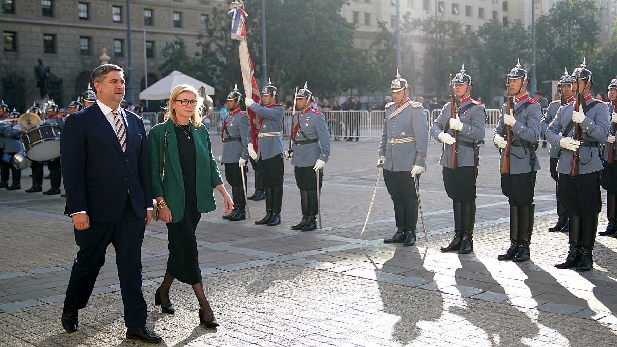 Entrega Carta Credenciales 13-08-2025