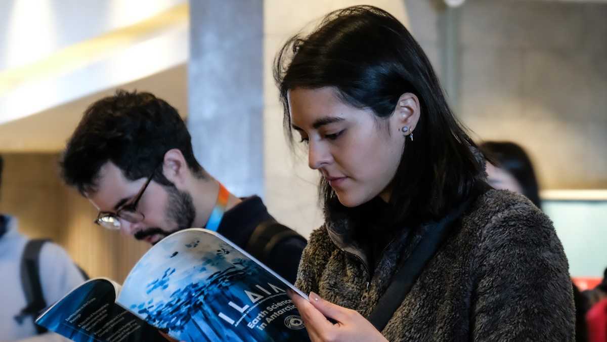 Lanzamiento nuevo número Revista Ilaia INACh