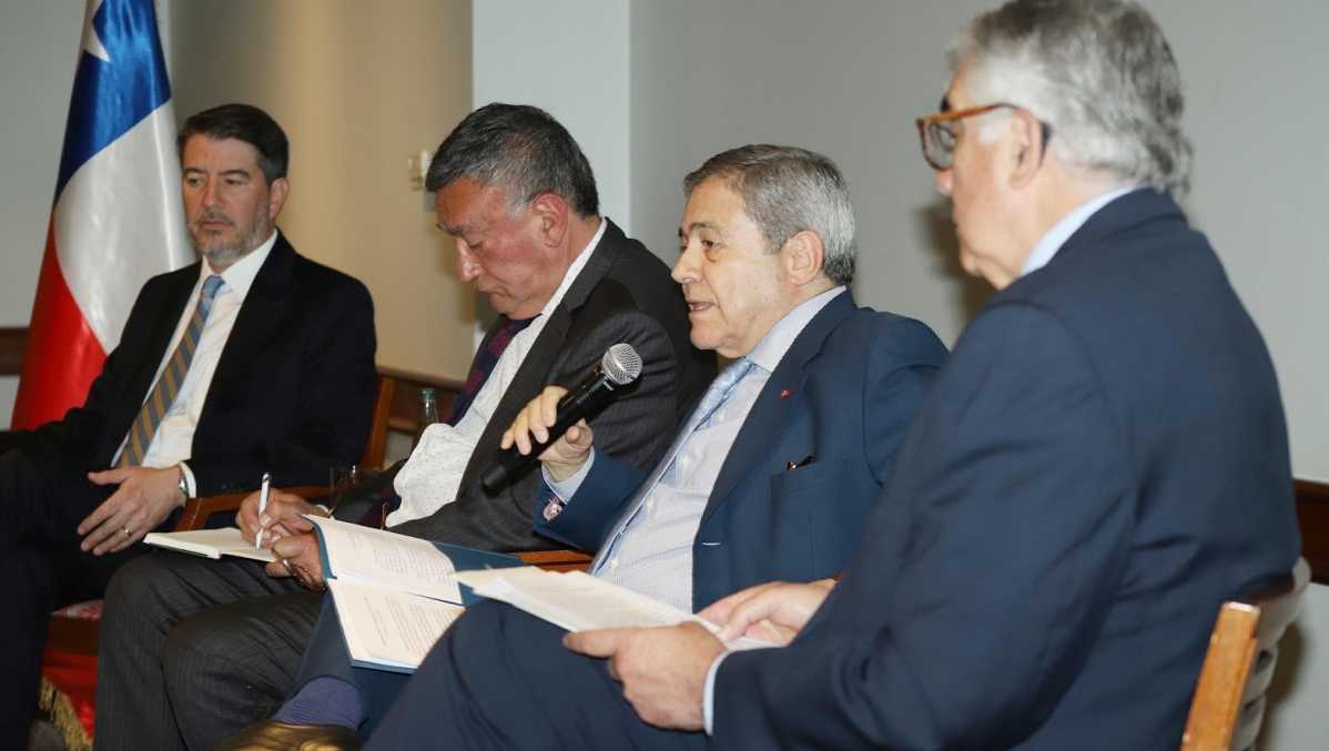 Embajador Jorge Canelas RREE Kast