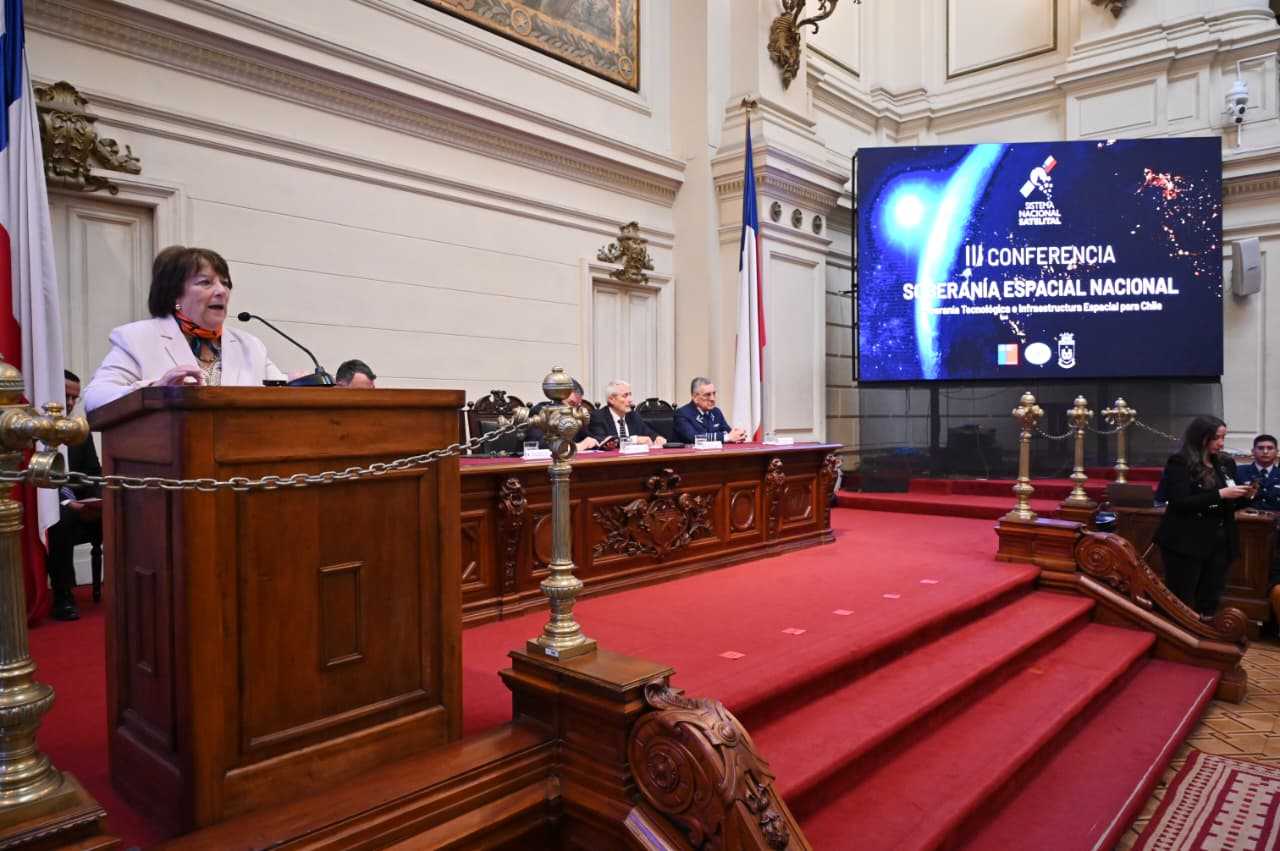 Ministra de Defensa Adriana Delpiano 06-10-2025