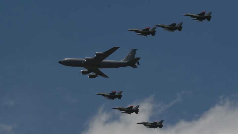 Arribo de los F-16 a Argentina