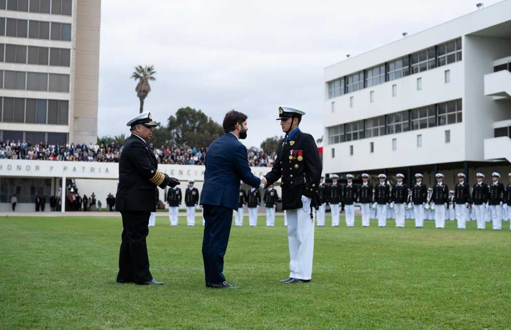 Pdte. Gabriel Boric - Almte Fernando Cabrera Graduación Escuela Naval 10-12-2025