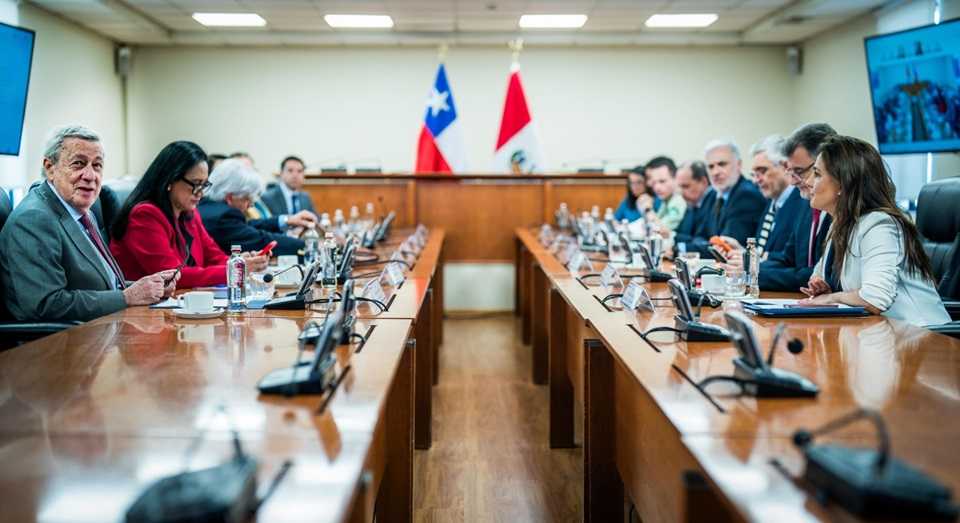 Reunión Chile-Perú por crisis migratoria fronteriza 01-12-2025