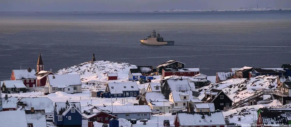 Buque patrullero de Dinamarca en Groenlandia
