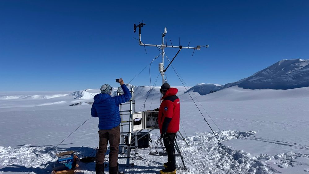 Estación monitoreo climático Mt Vison Antártica - Foto INACh