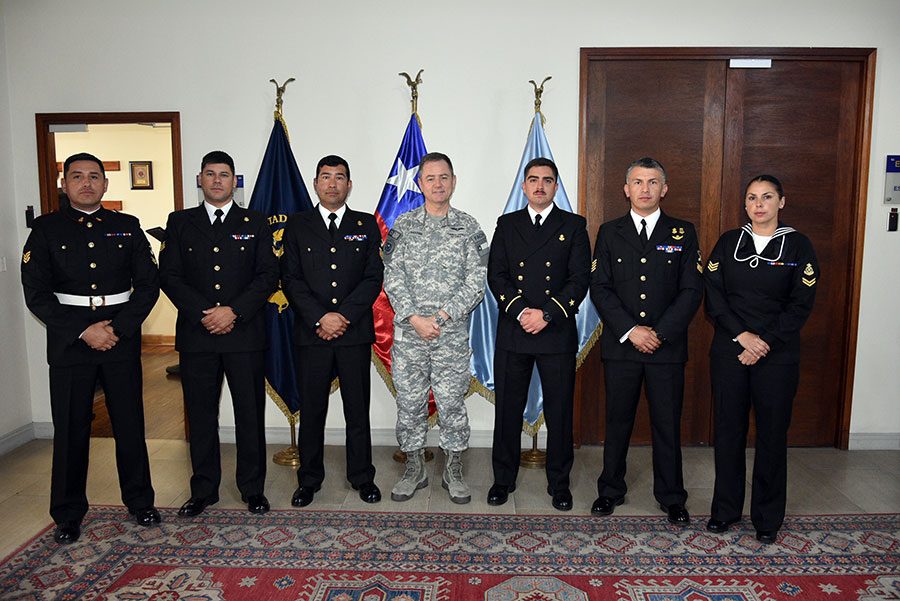 General Romanini EMCO con personal a Chipre 2 30-01-2026