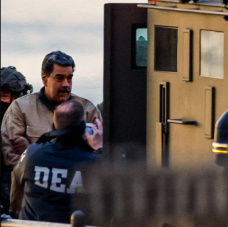 Opera Captura de pantalla_2026-01-08_100151_x.com