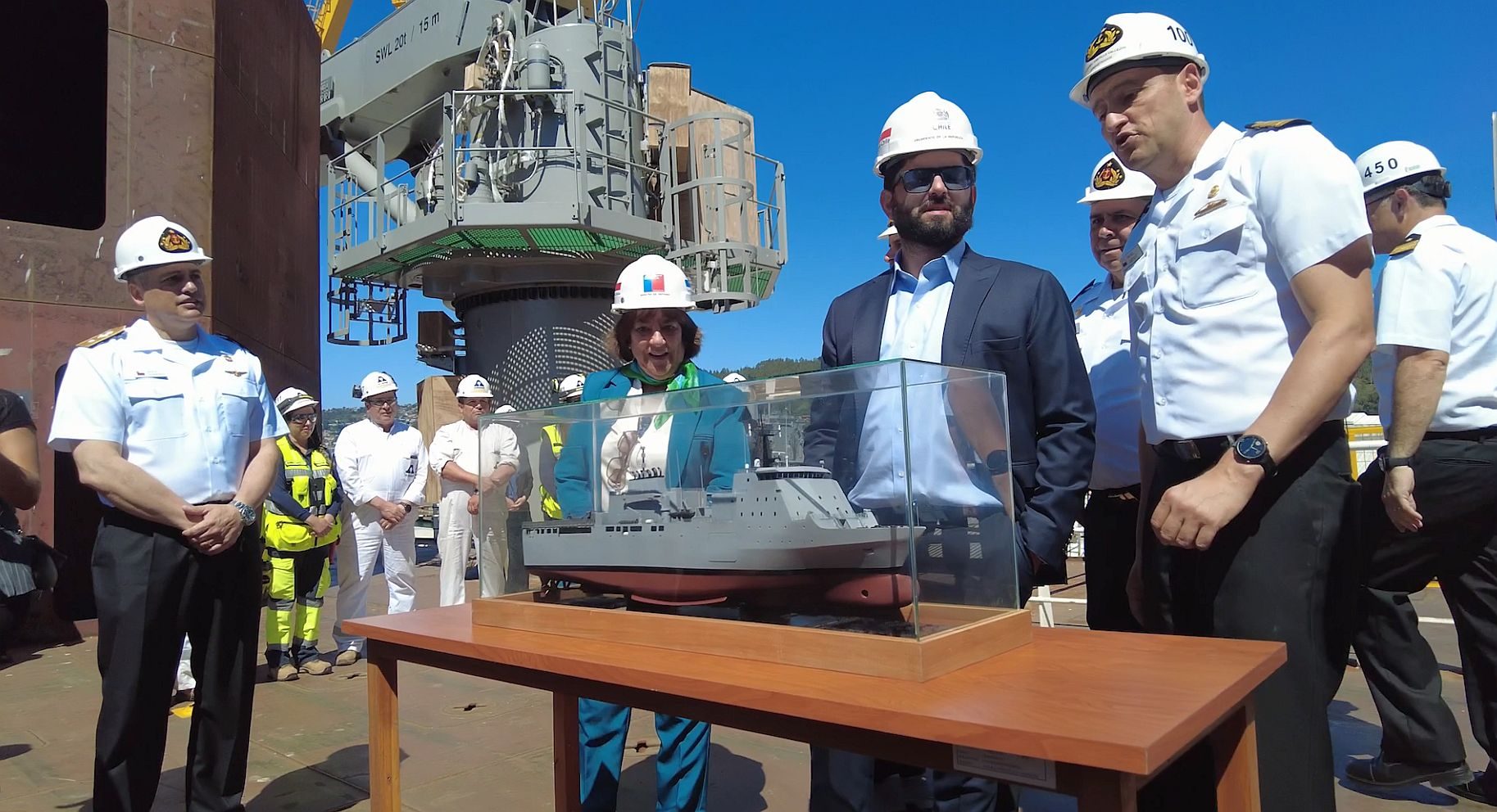 Pdte Boric a bordo del buque multipropósito Magallanes - Asmar Talcahuano 14-01-2026