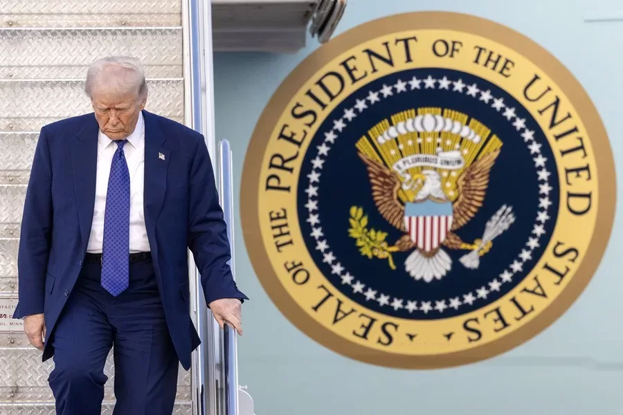 aeropuerto-Palm-Beach-Trump-1